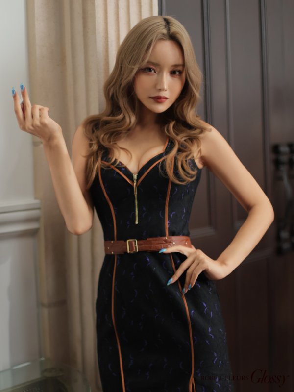 画像8: XSサイズあり【Glossy/グロッシー】カラーパイピング/ フロントジッパー/ ノースリーブ/ ワンカラー/ タイト/ ミニドレス/ キャバドレス[OF2] (8)