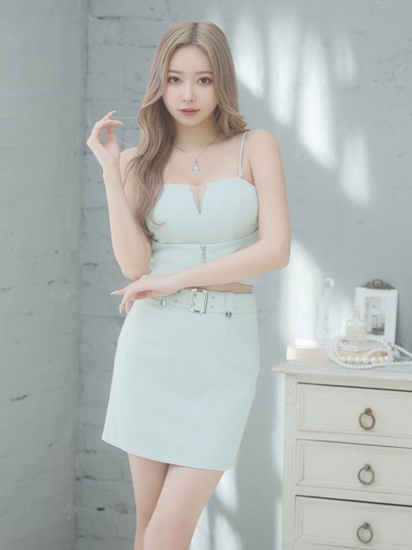 画像19: XSサイズあり【Glossy/グロッシー】ジッパー/ シンプル/ ワンカラー/ バックルベルト/ セットアップ/ キャミソール/ タイト/ ミニドレス/ キャバドレス[OF08] (19)