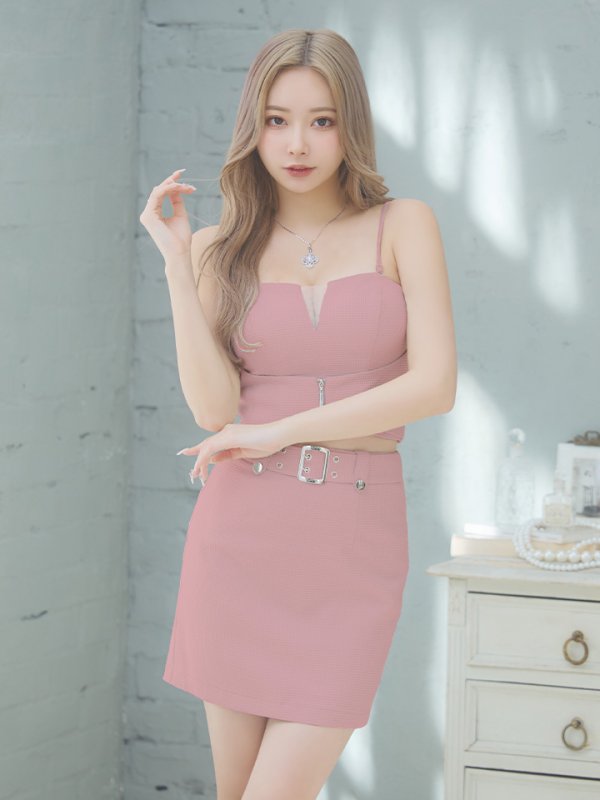 画像2: XSサイズあり【Glossy/グロッシー】ジッパー/ シンプル/ ワンカラー/ バックルベルト/ セットアップ/ キャミソール/ タイト/ ミニドレス/ キャバドレス[OF08] (2)