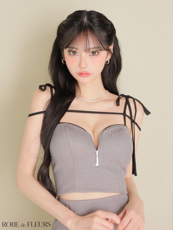 グレー モデル：みみ　身長：162cm　着用サイズ：Sサイズ