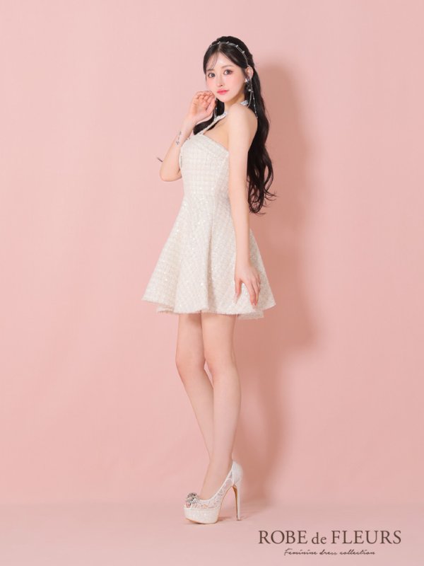 アイボリー モデル：カルア　身長：156cm　着用サイズ：Sサイズ