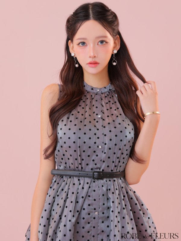 グレー モデル:ハニ 身長:162cm 着用サイズ:Sサイズ