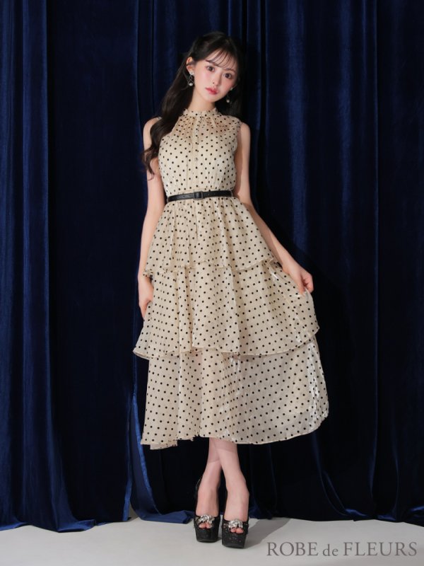 ベージュ モデル:カルア 身長:156cm 着用サイズ:Sサイズ