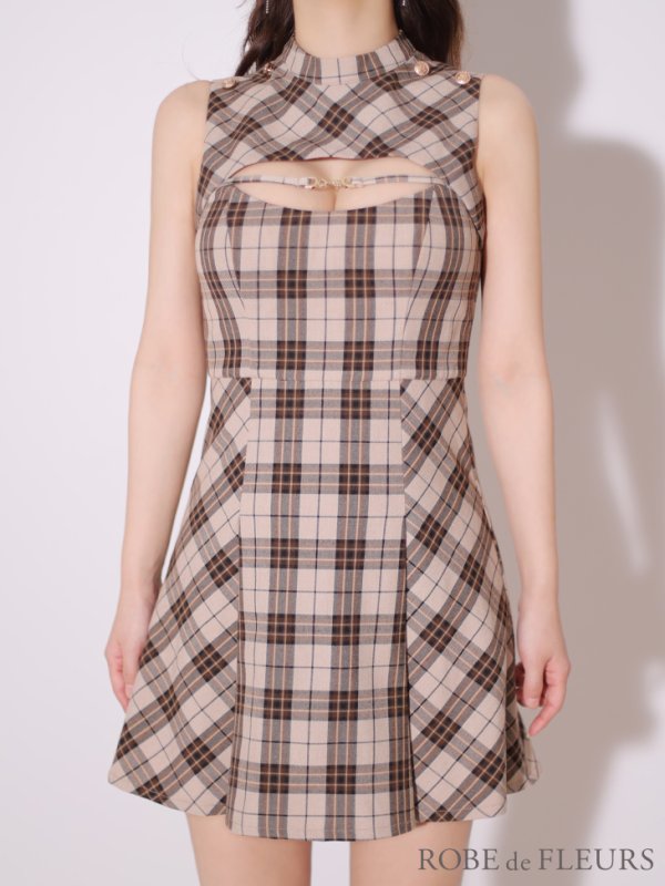 ベージュ モデル：にじほ　身長：160cm　着用サイズ：Sサイズ