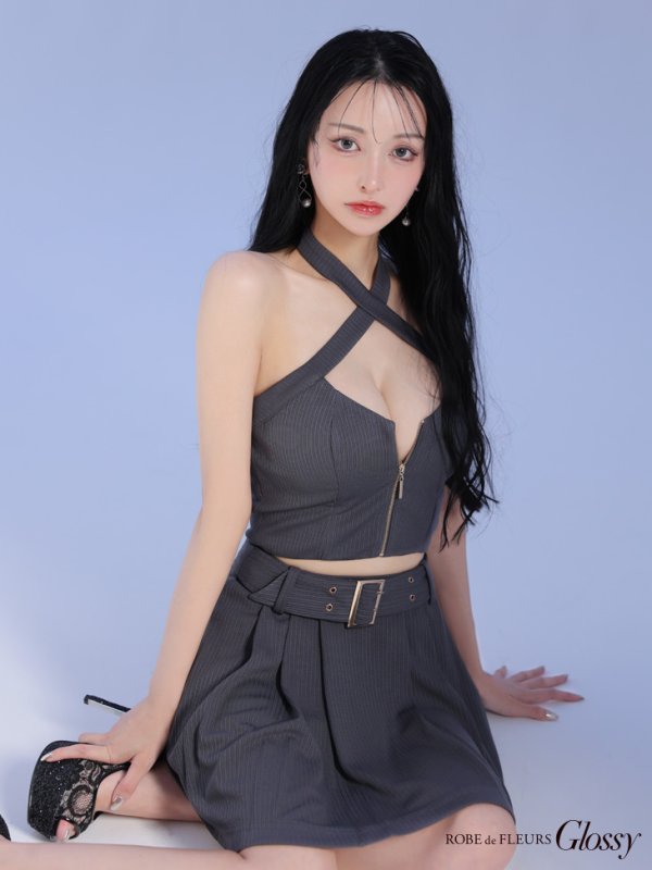 グレー モデル:まおちゃる 身長:158cm 着用サイズ:Sサイズ