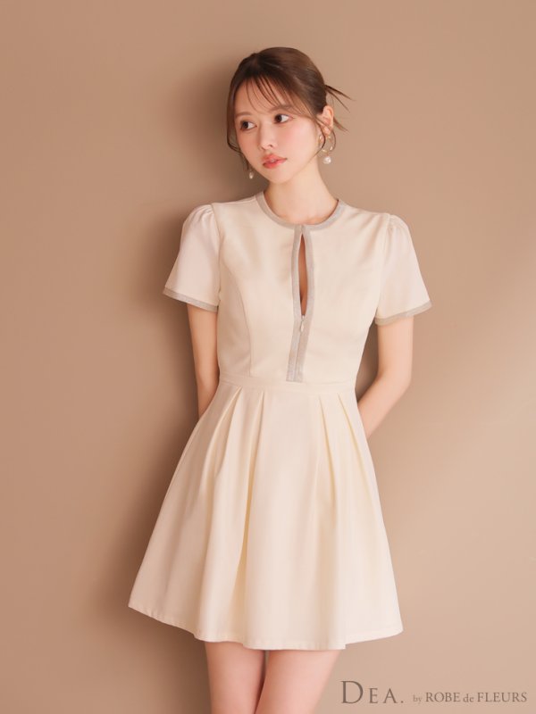 アイボリー モデル：ゆめ　身長：160cm　着用サイズ：Sサイズ