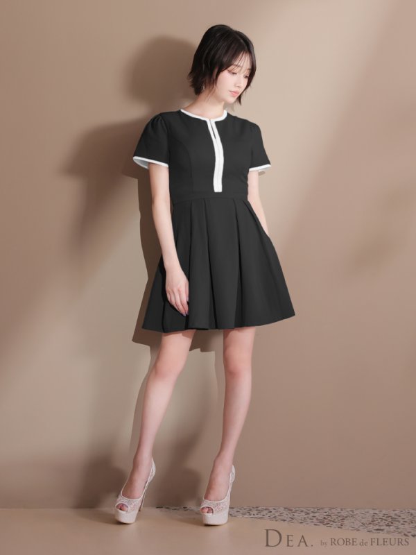 ブラックxホワイト モデル：りこ　身長：156cm　着用サイズ：Sサイズ