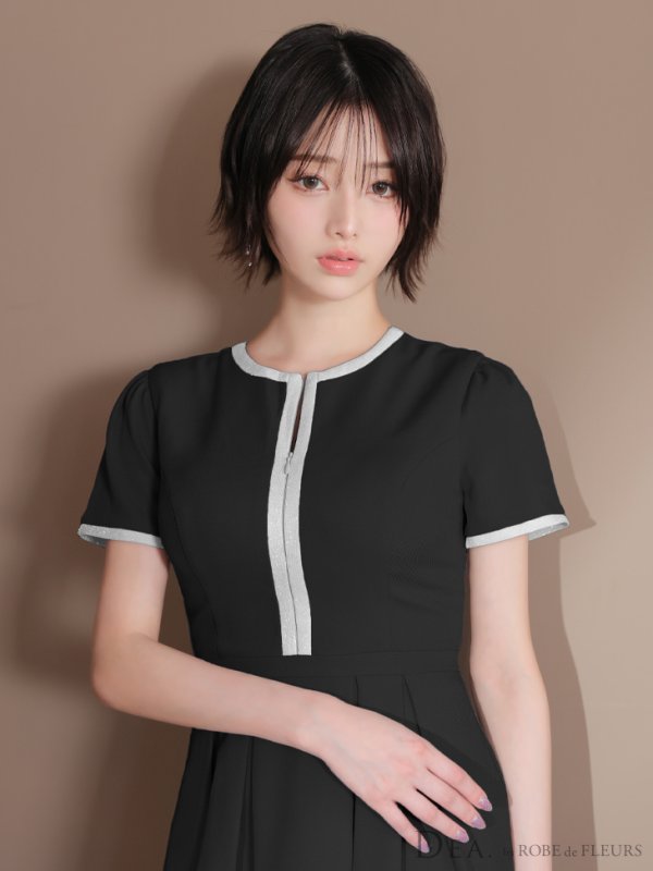 ブラックxホワイト モデル：りこ　身長：156cm　着用サイズ：Sサイズ