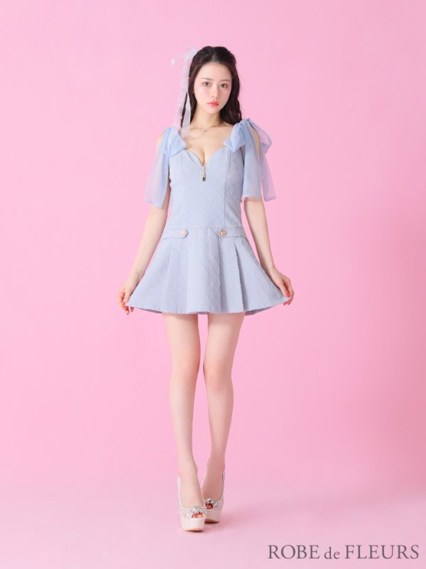 ブルー モデル:るな 身長:159cm 着用サイズ:Sサイズ