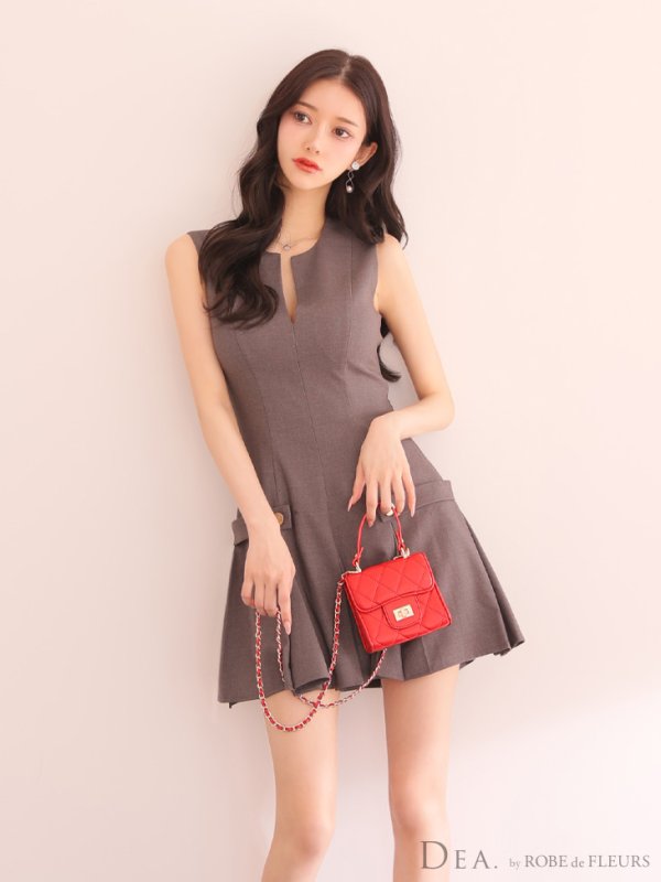 グレー モデル:ゆりお 身長:165cm 着用サイズ:Sサイズ