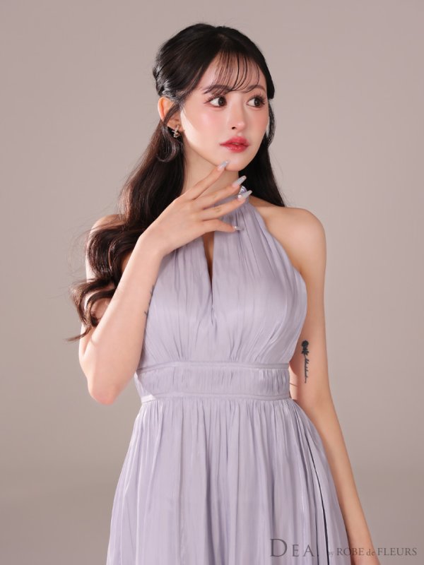 ブルー モデル：カルア　身長：156cm　着用サイズ：Sサイズ