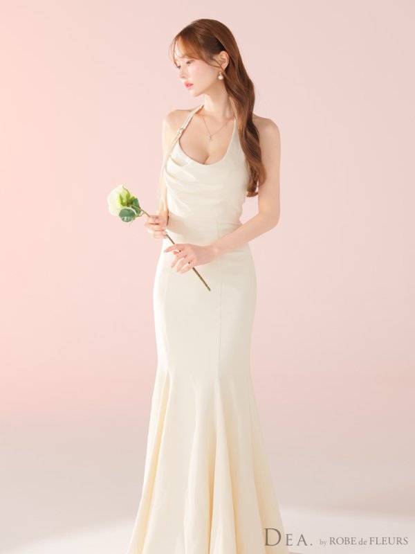 アイボリー モデル：ゆめ　身長：160cm　着用サイズ：Sサイズ