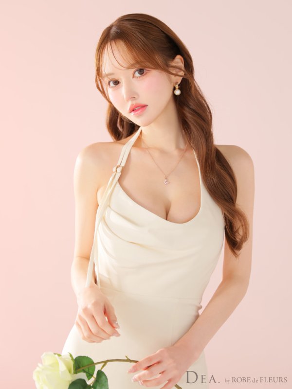 アイボリー モデル：ゆめ　身長：160cm　着用サイズ：Sサイズ