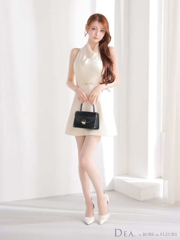 アイボリー モデル：ももか　身長：156cm　着用サイズ：Sサイズ