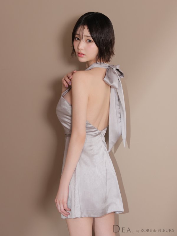 グレー モデル：りこ　身長：156cm　着用サイズ：Sサイズ