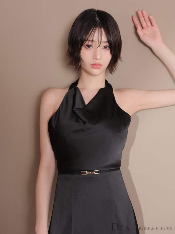 ブラック モデル：りこ　身長：156cm　着用サイズ：Sサイズ