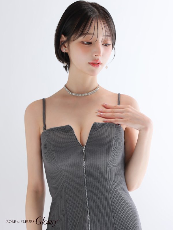 グレー モデル：りこ　身長：156cm　着用サイズ：Sサイズ