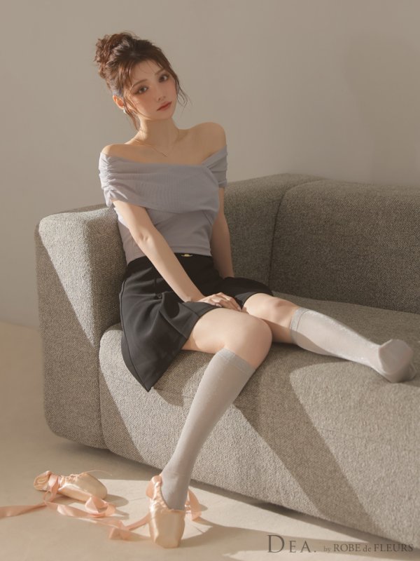 グレー モデル：ももか　身長：156cm　着用サイズ：Sサイズ