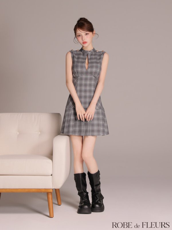 グレー モデル：ももか　身長：156cm　着用サイズ：Sサイズ