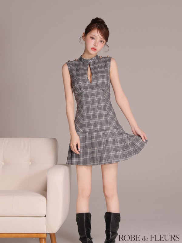 グレー モデル：ももか　身長：156cm　着用サイズ：Sサイズ