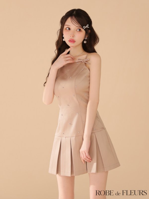 ピンクベージュ モデル：ゆめ　身長：160cm　着用サイズ：Sサイズ