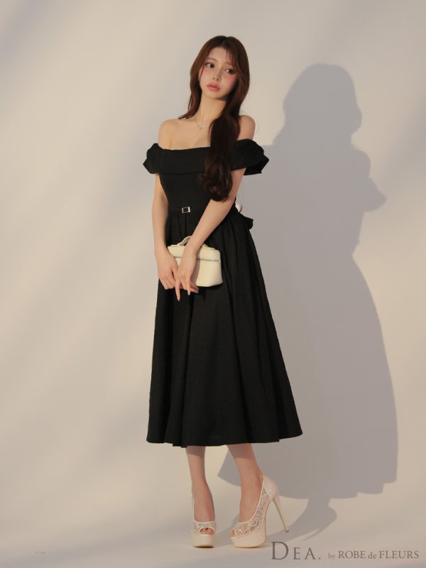 ブラック モデル:ももか 身長:156cm 着用サイズ:Sサイズ