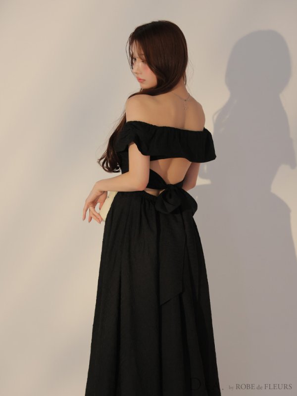 ブラック モデル:ももか 身長:156cm 着用サイズ:Sサイズ