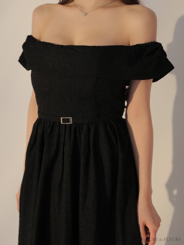 ブラック モデル:ももか 身長:156cm 着用サイズ:Sサイズ