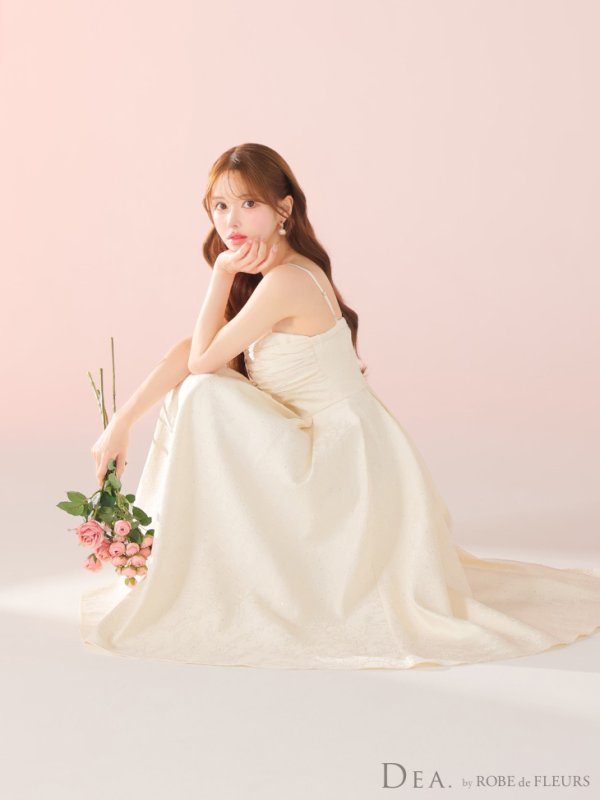 アイボリー モデル：ゆめ　身長：160cm　着用サイズ：Sサイズ