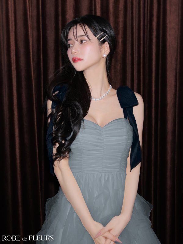 ブルー　モデル：ゆりお　身長：165cm　着用サイズ：Sサイズ