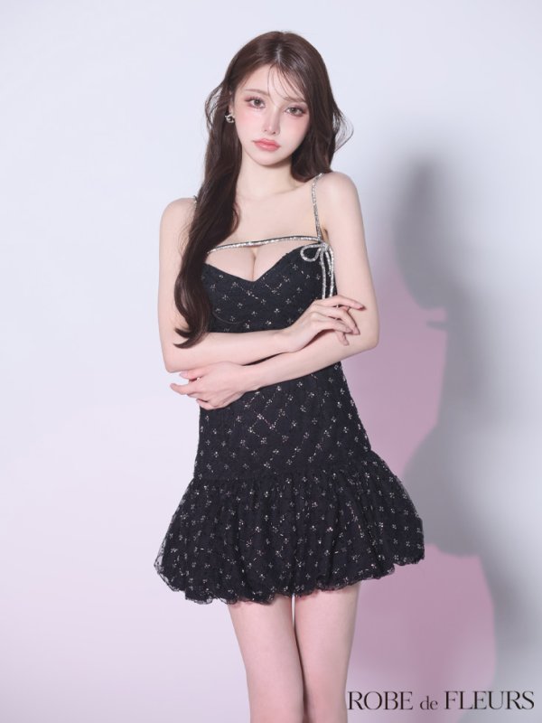 ブラック　モデル：ももか　身長：156cm　着用サイズ：Sサイズ