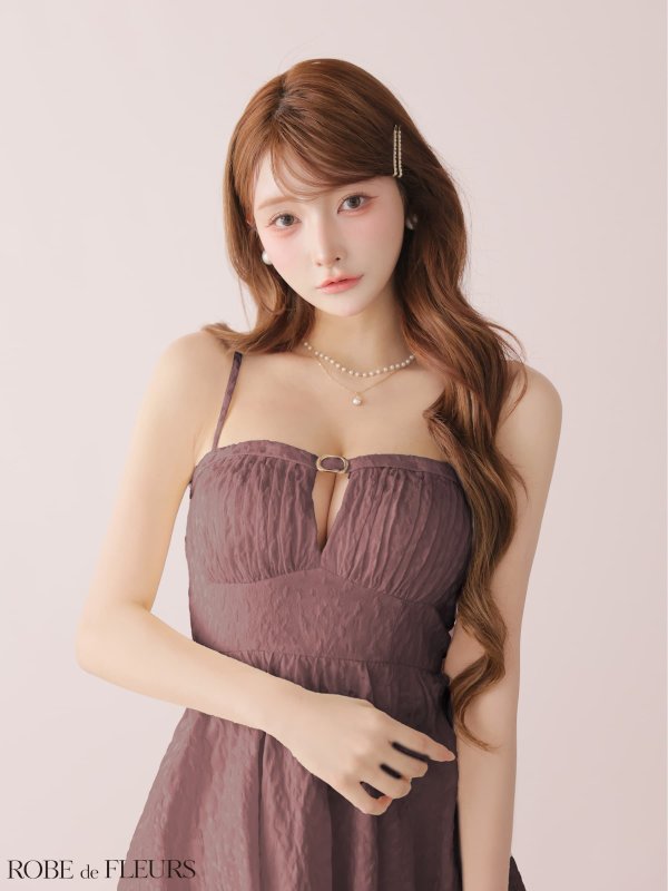 ピンク モデル：まみ　身長：161cm　着用サイズ：Sサイズ