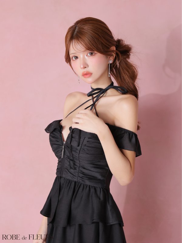 ブラック　モデル：まりん　身長：164cm　着用サイズ：Sサイズ