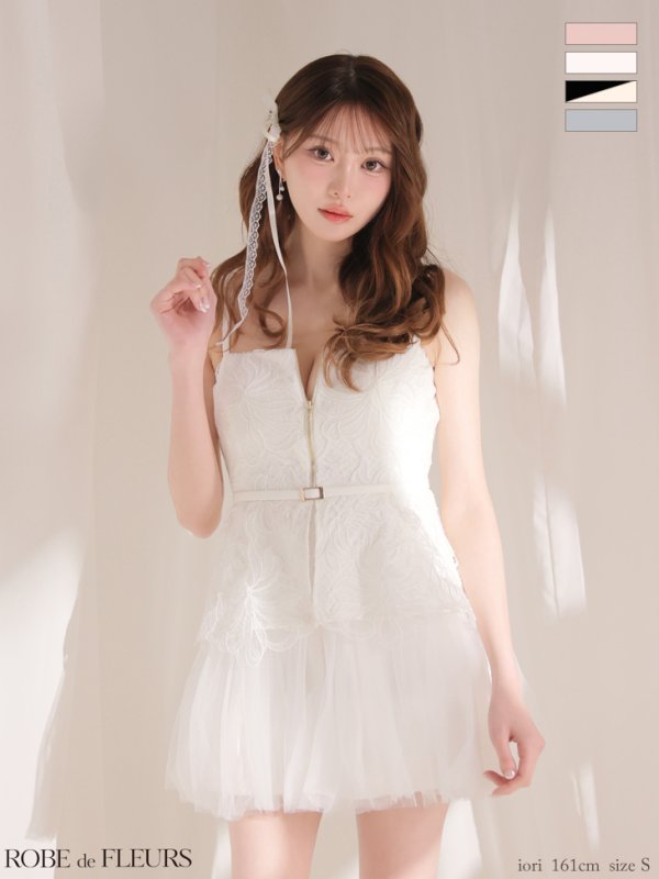 ホワイト　モデル：いおり　身長：164cm　着用サイズ：Sサイズ
