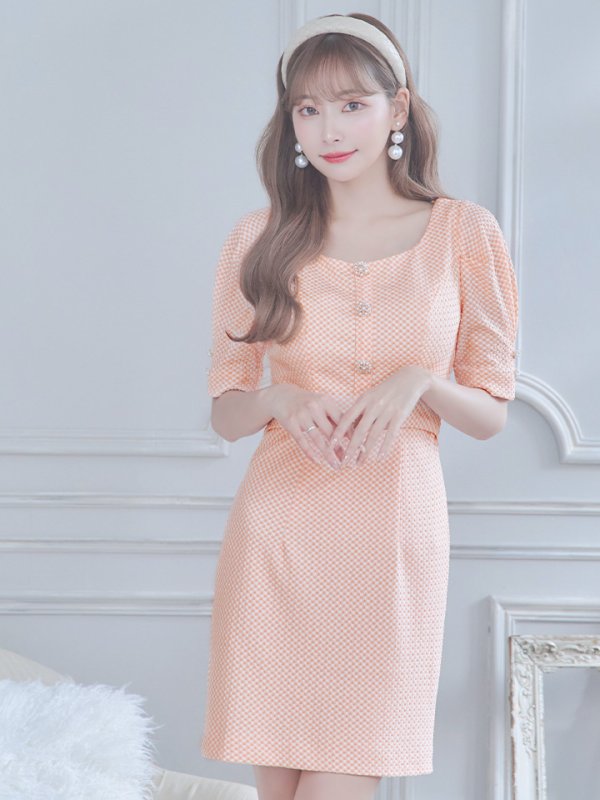 画像13: XS-Lサイズあり【IRMA/イルマ】ギンガムチェック/ チェック柄ニット/ ストレッチ/ パールボタン/ カットアウト/ 半袖/ 袖あり/ パフスリーブ/ タイト/ ミニドレス/ キャバドレス【HC02】 (13)