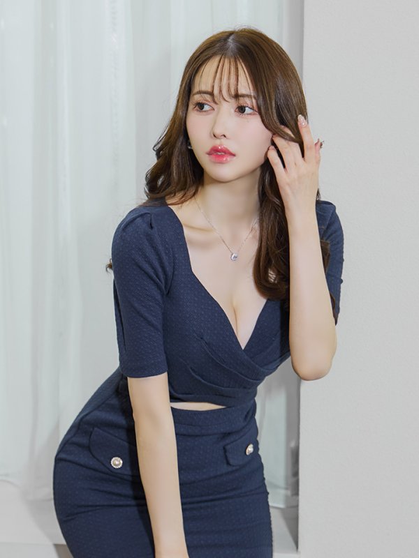 画像39: sugarオリジナルカラー・XSサイズあり【IRMA/イルマ】パフスリーブ/ 半袖/ 袖あり/ ワンカラー/ カットアウト/ ニット/ ストレッチ/ パールボタン/ タイト/ ミニドレス/ キャバドレス【HC02】 (39)