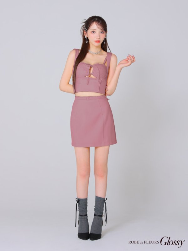 ピンク モデル:らいか 身長:163cm 着用サイズ:Sサイズ