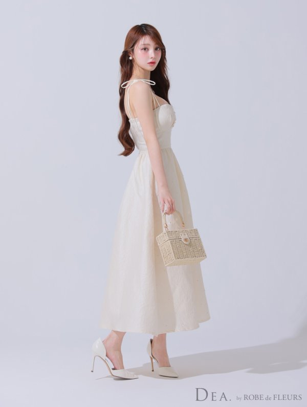 アイボリー モデル:ももか 身長:156cm 着用サイズ:Sサイズ