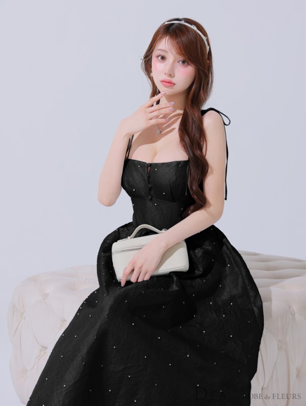 ブラック モデル:ももか 身長:156cm 着用サイズ:Sサイズ