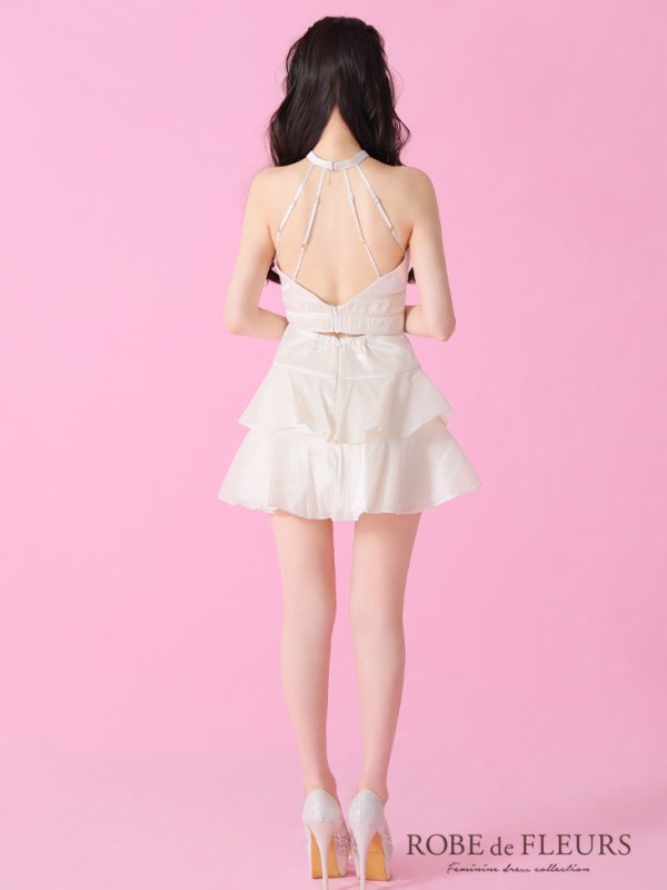 アイボリー モデル:るな 身長:159cm 着用サイズ:Sサイズ