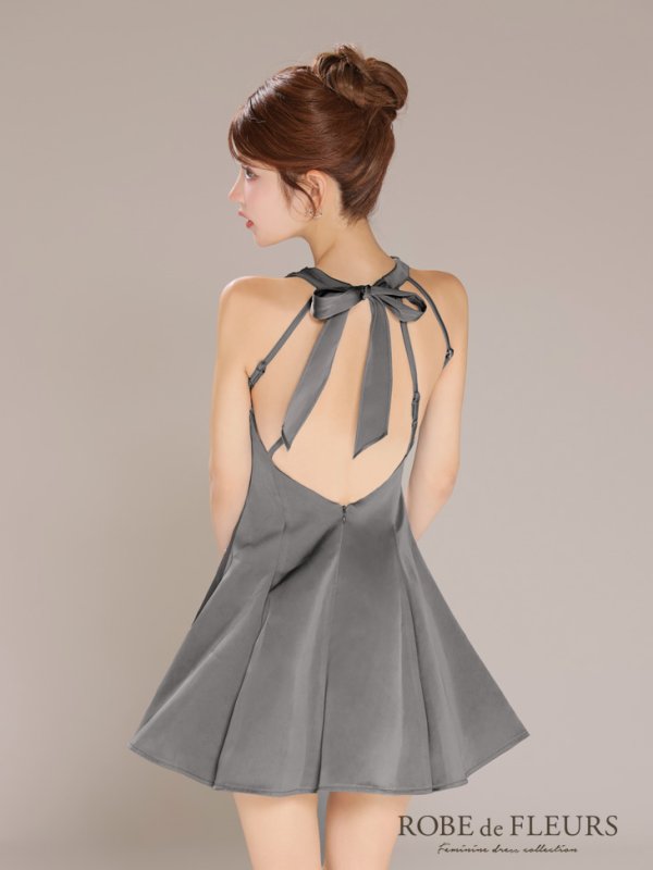 グレー モデル:まりん 身長:164cm 着用サイズ:Sサイズ