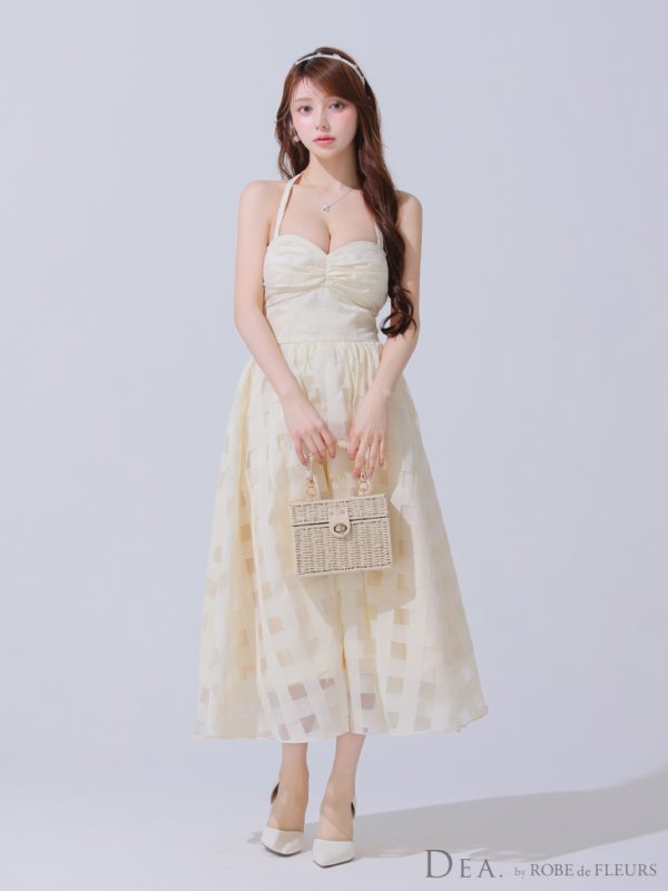 アイボリー モデル：ももか　身長：156cm　着用サイズ：Sサイズ