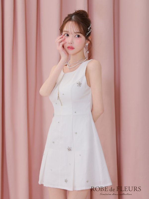 ホワイト モデル:ゆめ 身長:160cm 着用サイズ:Sサイズ