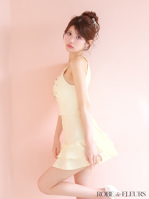 アイボリー モデル：まりん　身長：164cm　着用サイズ：Sサイズ