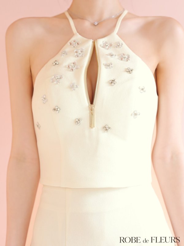 アイボリー モデル：まりん　身長：164cm　着用サイズ：Sサイズ