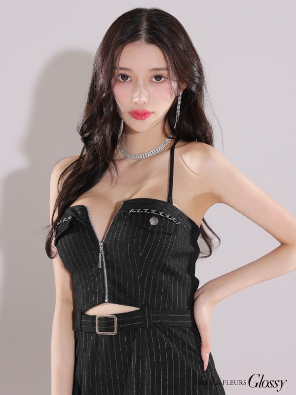 ブラック モデル：ゆりお　身長：165cm　着用サイズ：Sサイズ