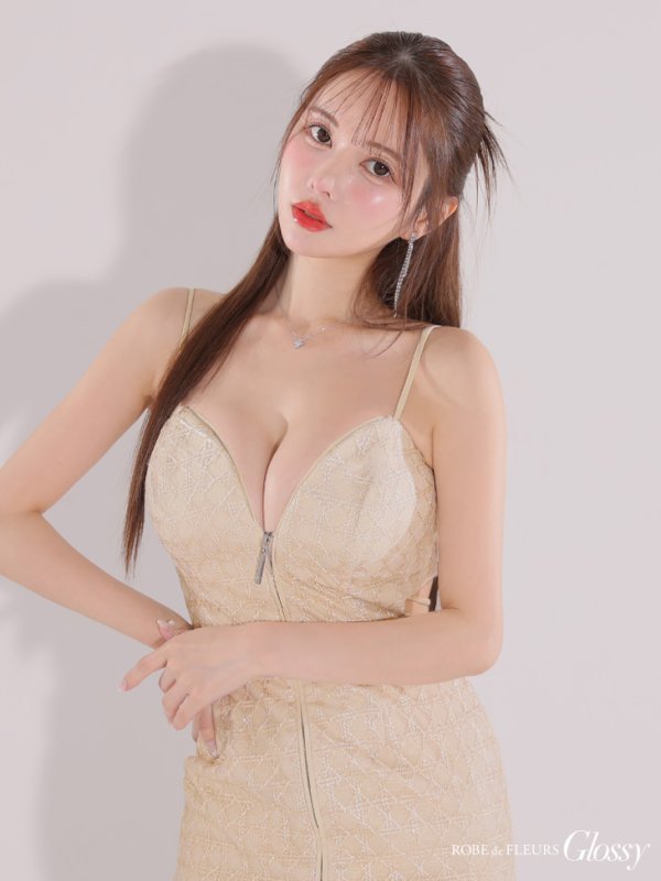 バニラクリーム モデル:ゆめ 身長:160cm 着用サイズ:Sサイズ