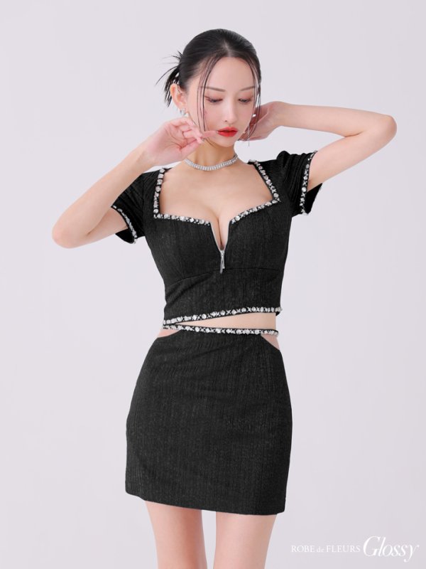 ブラック モデル:まおちゃる 身長:160cm 着用サイズ:Sサイズ