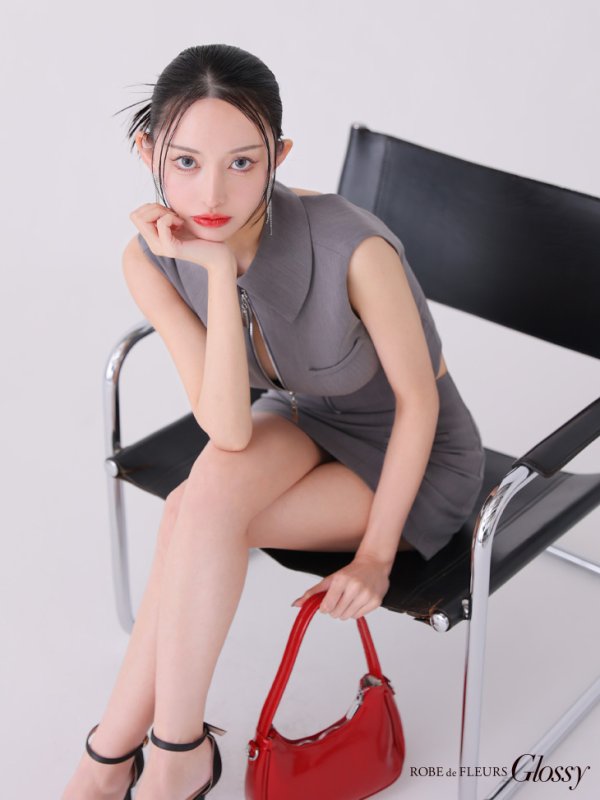 グレー モデル:まおちゃる 身長:160cm 着用サイズ:Sサイズ