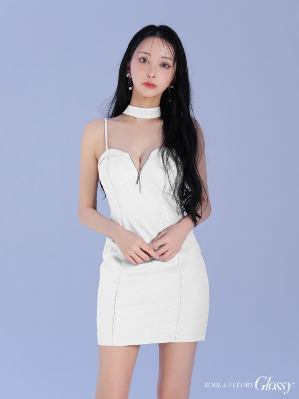 ホワイト モデル：まおちゃる　身長：158cm　着用サイズ：Sサイズ